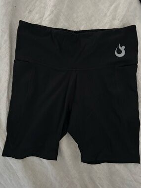 HOTWORX Women’s High-Waist Black Active Shorts - This listing is for the shorts.